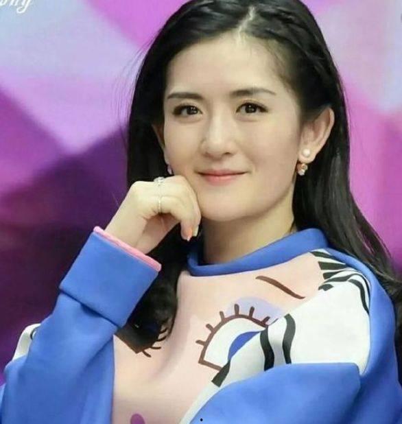 爱豆吃瓜娱乐酱谢娜